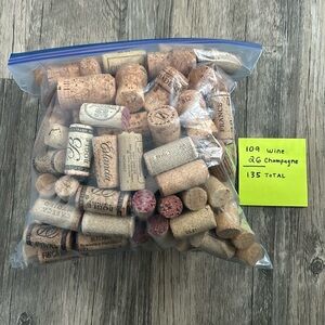135 Wine/Champagne Corks